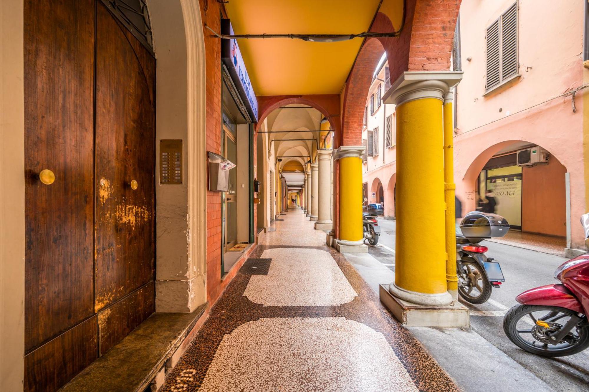 Broccaindosso Wood Apartments 5* Bologna Eksteriør bilde